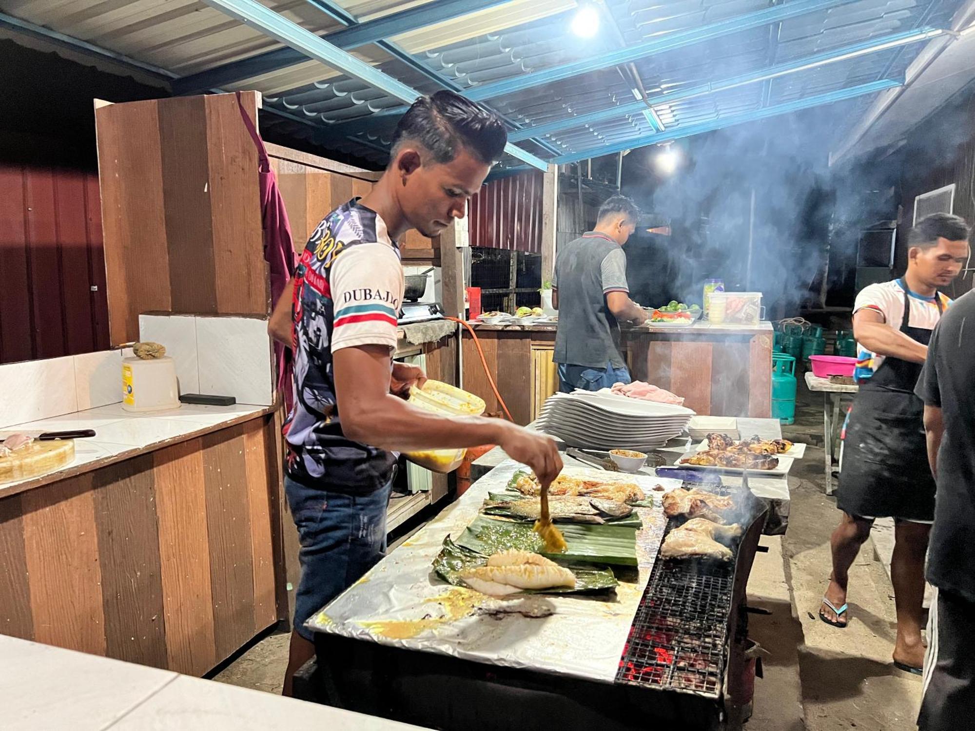 Mama'S Chalet Pulau Perhentian Besar Kampong Pasir Hantu Eksteriør billede