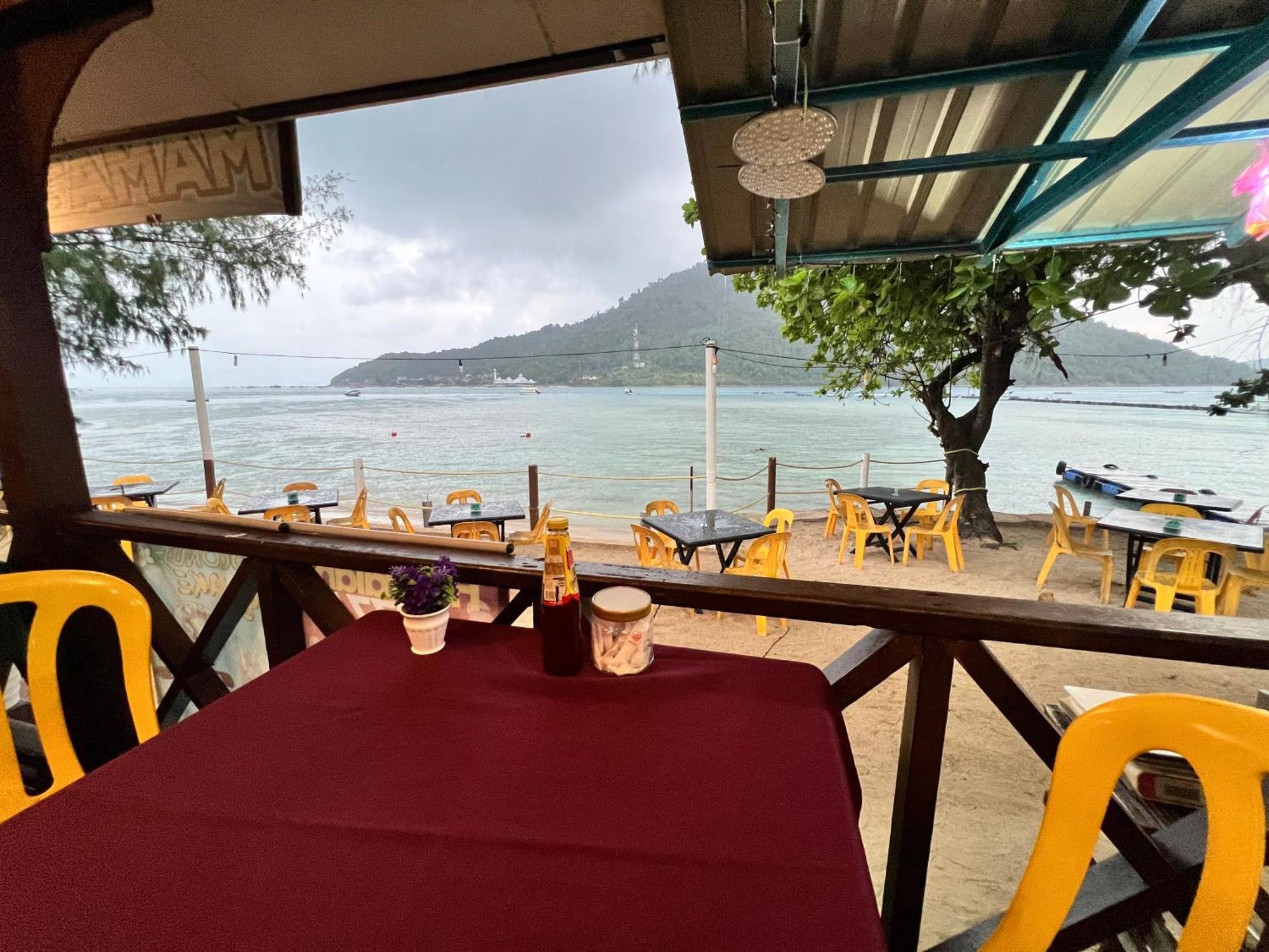 Mama'S Chalet Pulau Perhentian Besar Kampong Pasir Hantu Eksteriør billede