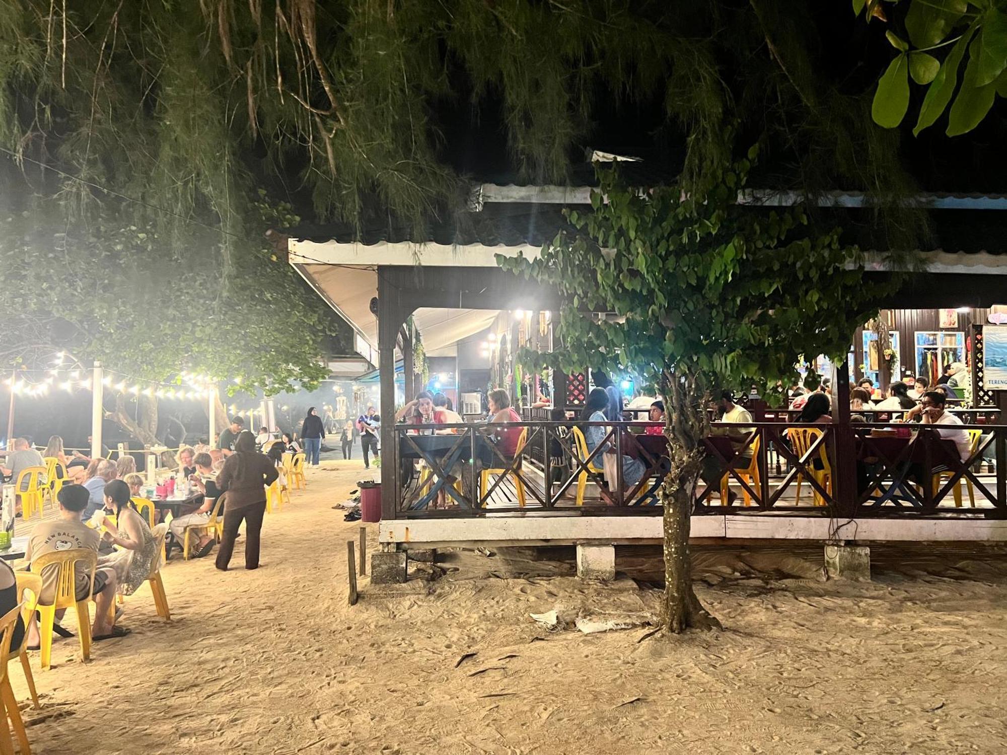 Mama'S Chalet Pulau Perhentian Besar Kampong Pasir Hantu Eksteriør billede